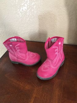 Girls boots size 5