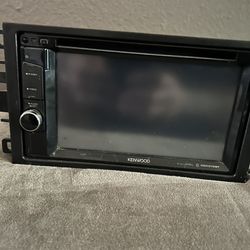 KENWOOd  Stereo DDX37bt