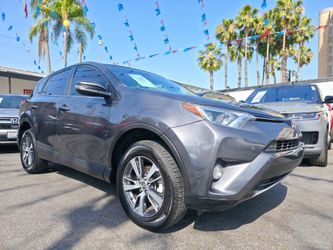 2018 Toyota RAV4 $2,500* DOWN/ENGANCHE*