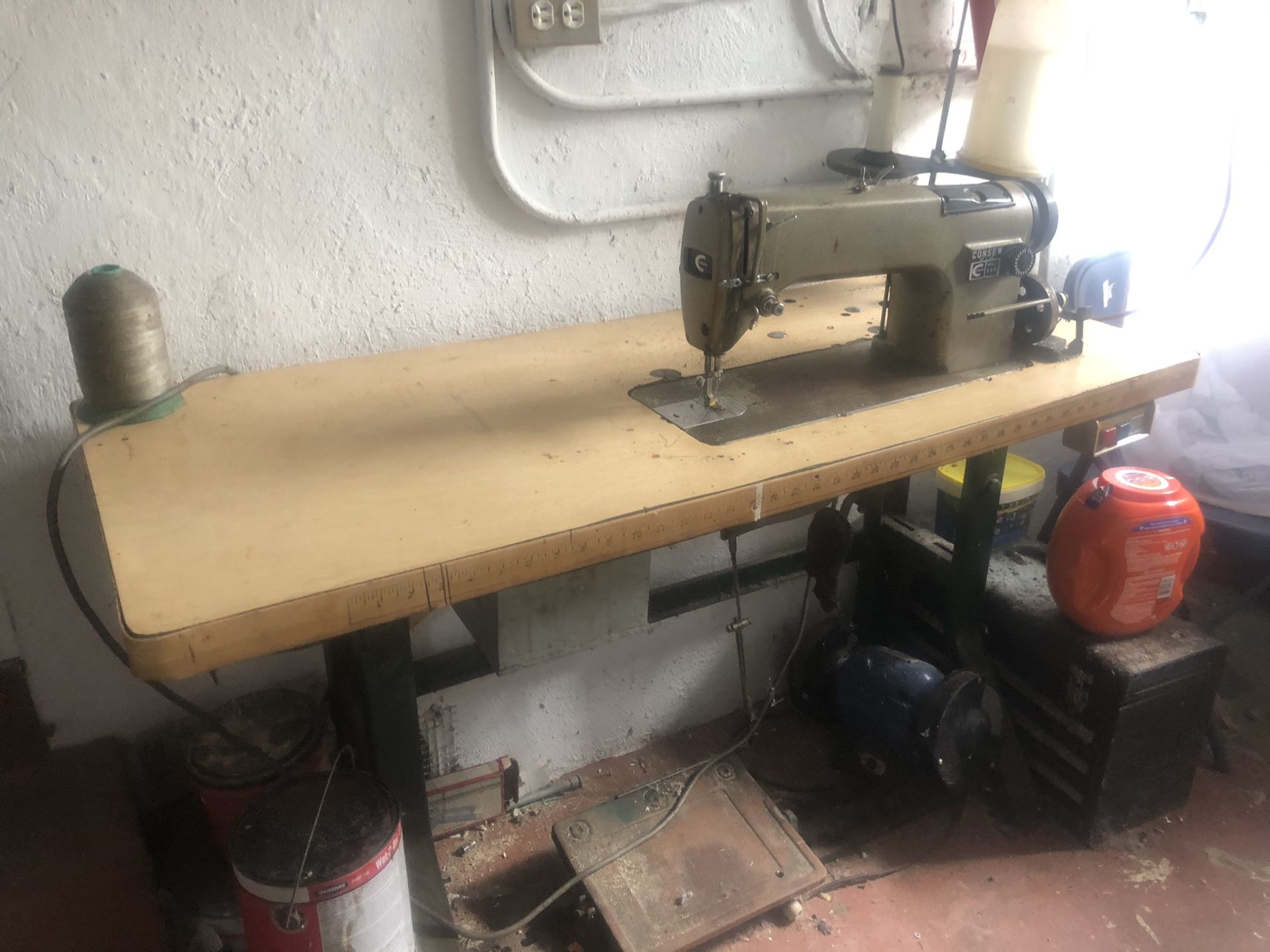 Consew 230 industrial sewing machine for Sale in Miami, FL OfferUp