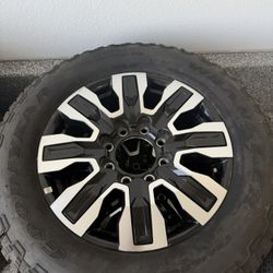 GMC Denali Ultimate Stock Wheels 