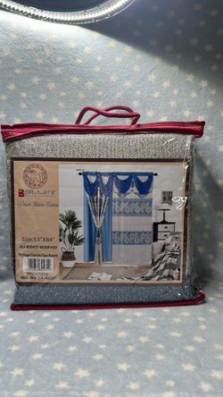 Curtains set
