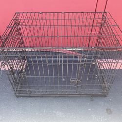 1 Medium size black metal animal pet crate cage 36”