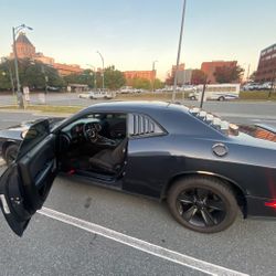 Dodge Challenger Sxt 2018