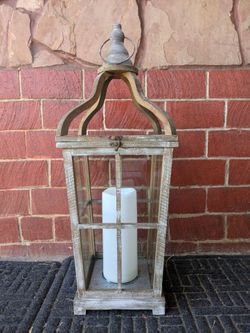 2 Rustic wood lantern with solar candle