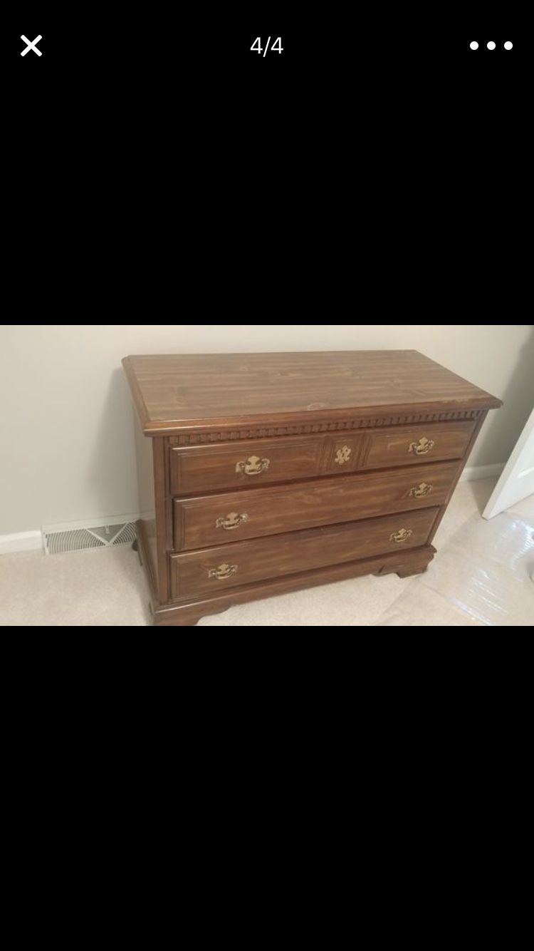 Three drawer dresser