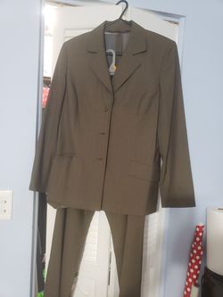 Brown office suit size 14