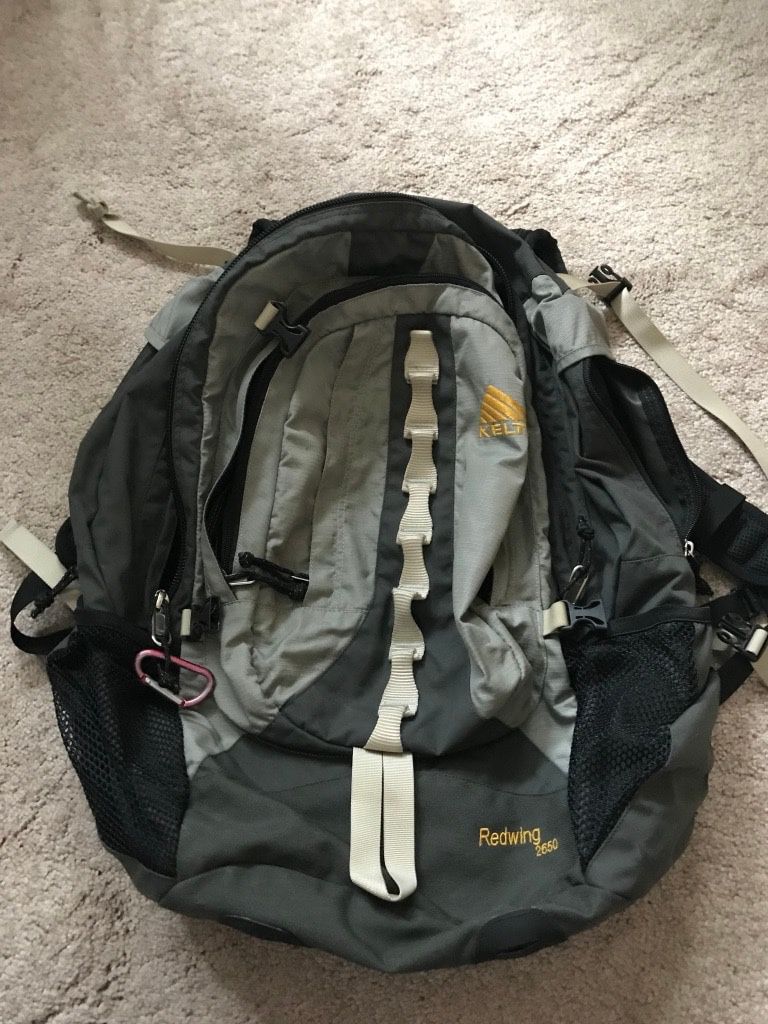 Kelty Redwing 2650 hiking backpack REI camping Moving sale, yard sale