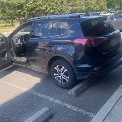 Toyota Rav 4 2017 LE 