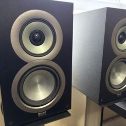 Elac Speakers Uni-Fi UB-51 - Outstanding Sounding Speaker for It’s  Price And Size