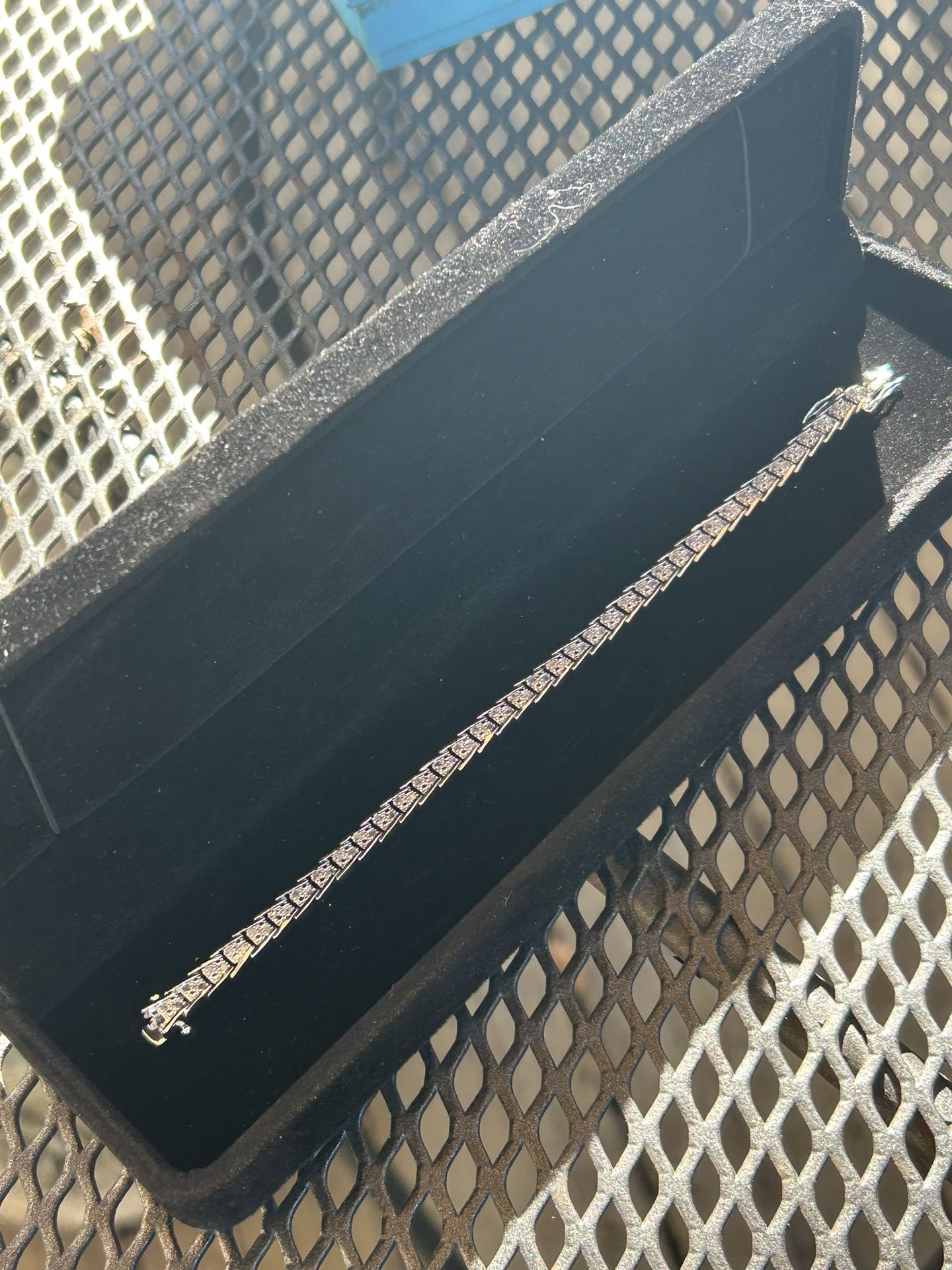 2 Carat a real natural diamond Bracelet