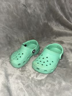 Size 4 Toddler Baby Girl Crocs