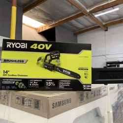 Chainsaw with 4.0 Ah Battery and Charger