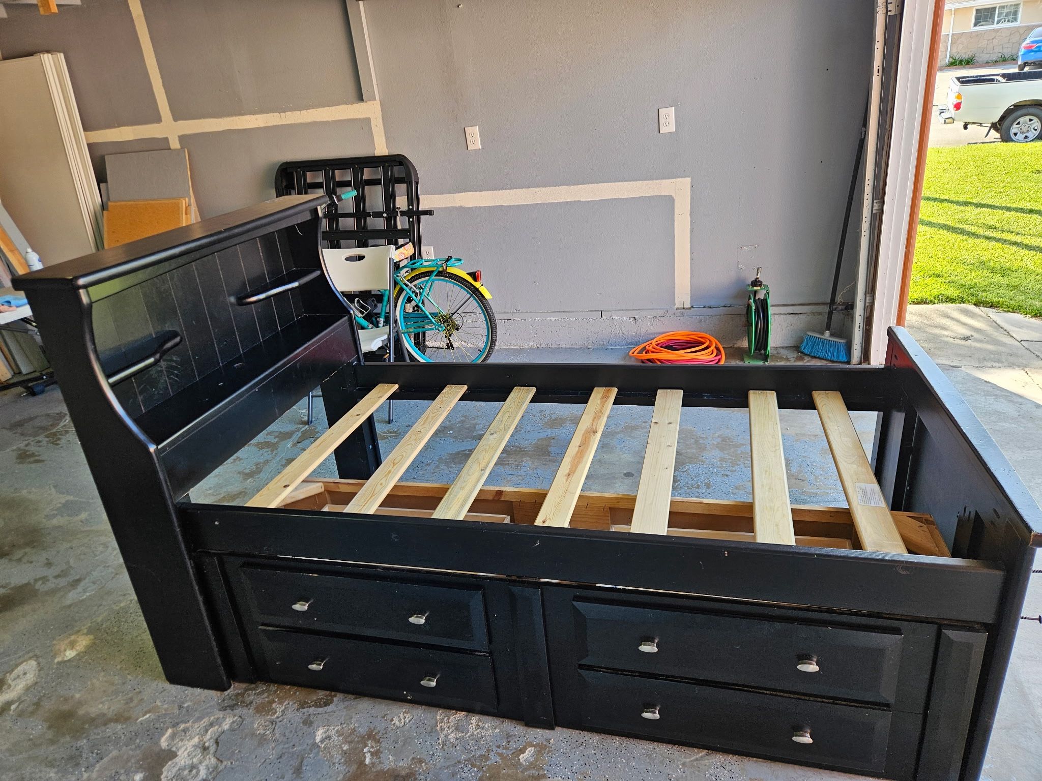 Twin Bed