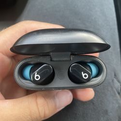 Beats Studio Buds (Black)