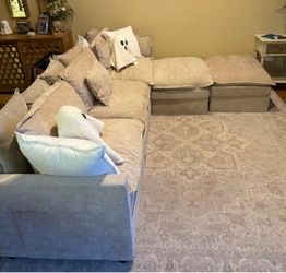 Beautiful brand new couch for sale