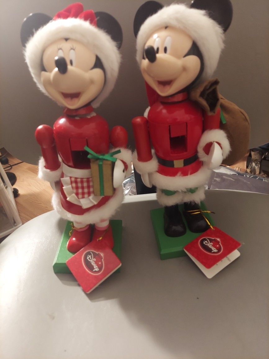 Disney Mickey And Minnie Mouse Christmas Figurines 