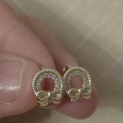 Brand new staniless steel kids earrings 