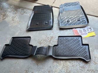 Chevy Colorado/GMC Canyon 15-22’ New Mat Set.  See Photos