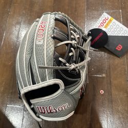 Wilson A2000 11.75” FP75 Superskin Glove 
