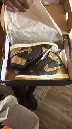 Jordan 1 Retro High Size 9c