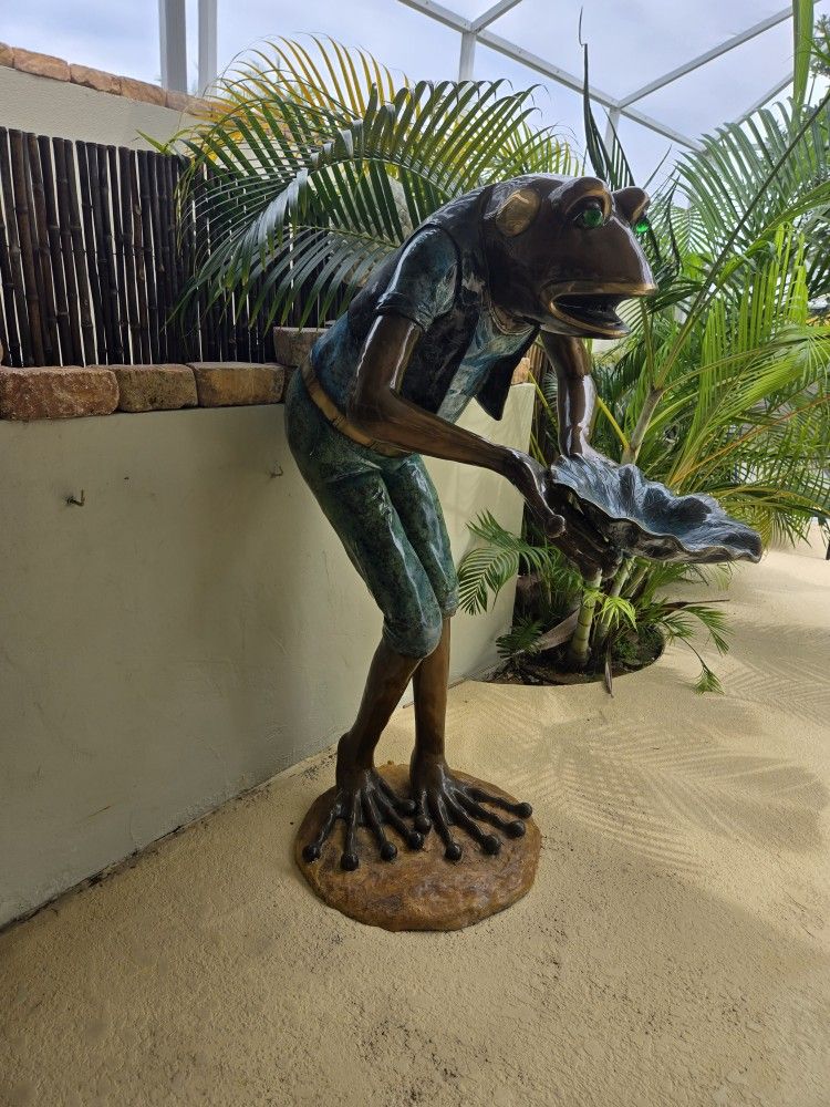 Bronze Frog Fountain