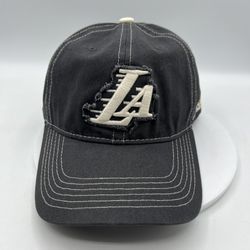 LA Lakers Girl Dad Night Hat SGA 3/12 https://offerup.co/faYXKzQFnY?$deeplink_path=/redirect/ Arena Adjustable Cap