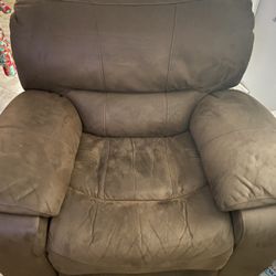 Nice Recliner 