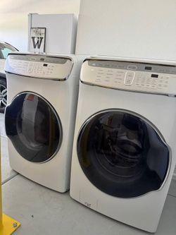 Samsung FlexWash Washer and FlexDry Dryer