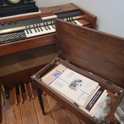 Orcoa Organ- Vintage 