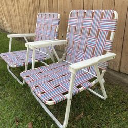 Pair of Vintage 3FT Webbed Folding Lawn Chair White Blue Red Stripesh