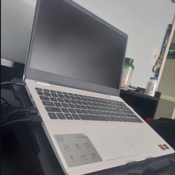  dell inspiron 15 3000 Laptop MINT PERFECT CONDITION 