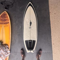 5’6 CHILLI SURFBOARD 