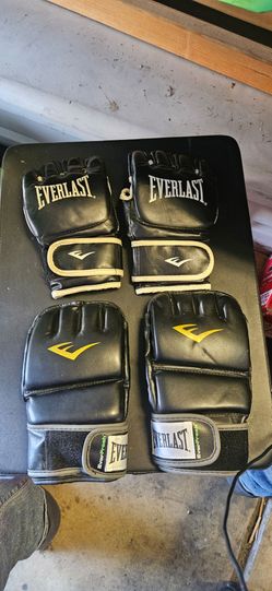 Punching bag gloves