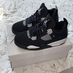 Jordan 4 White Thunder 8.5