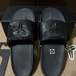 NEW Nike Kobe Bryant Offcourt Slide Triple Black (2025) Size 12