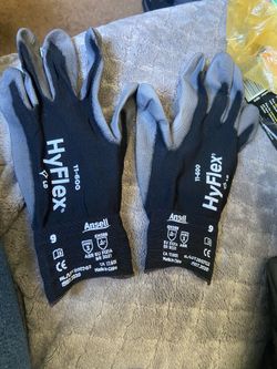 Ansell HyFlex 11-600 light-duty gloves