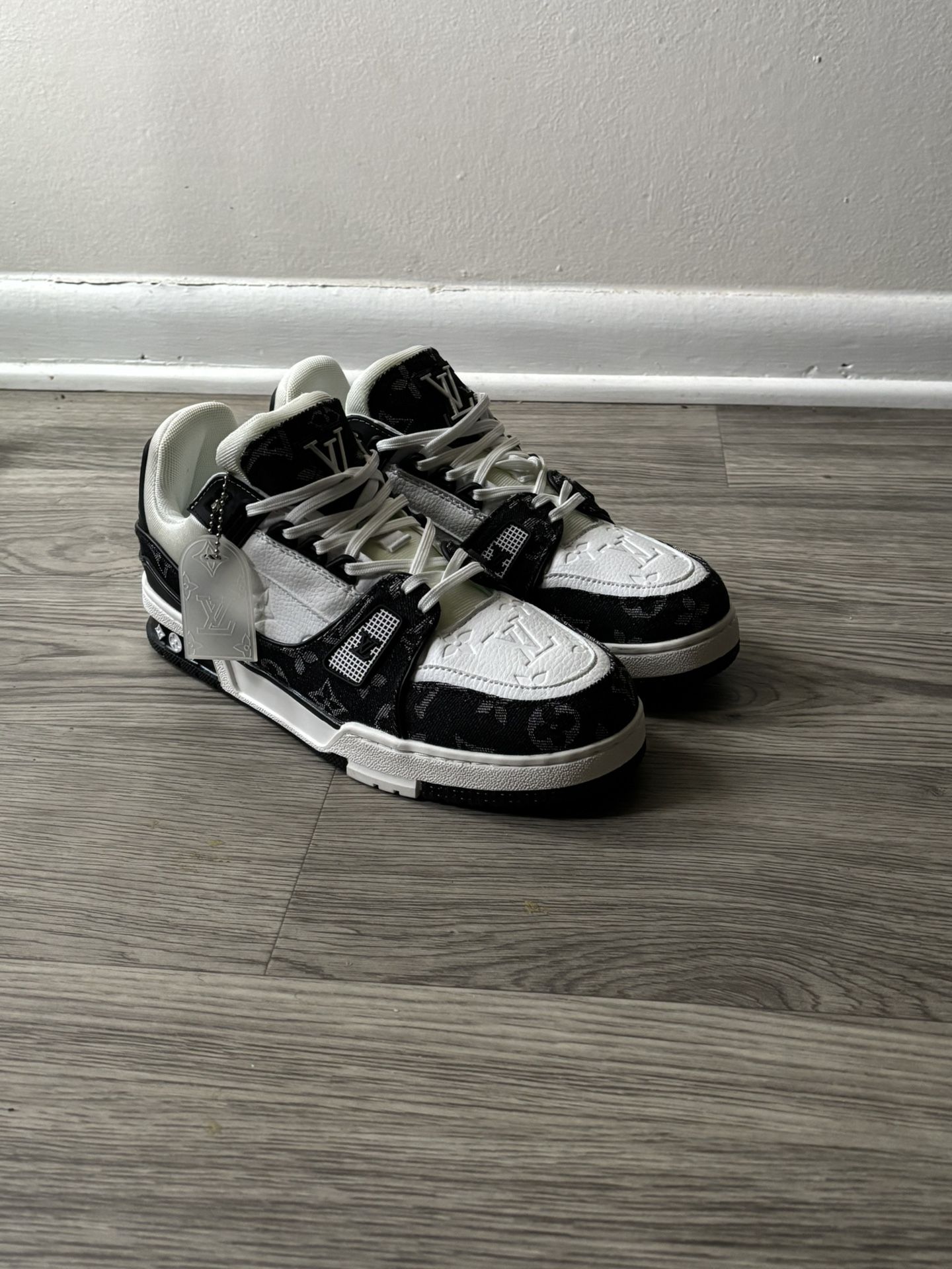 Louis Vuitton “LV Trainer” Sneaker (Size 11/no box/shipping Only)