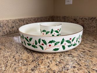 Lenox Holiday Chip and Dip bowl (2 pieces)