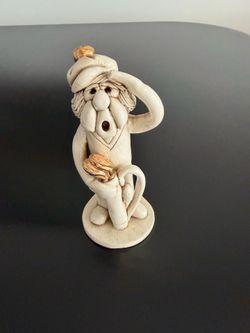 Vintage Joe Peck TWEEPLES(R) WORLD Golfer Sculpture Whistle With Gold Accents Signed 6” figurine  In great condition