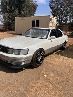 1990 Lexus LS 400