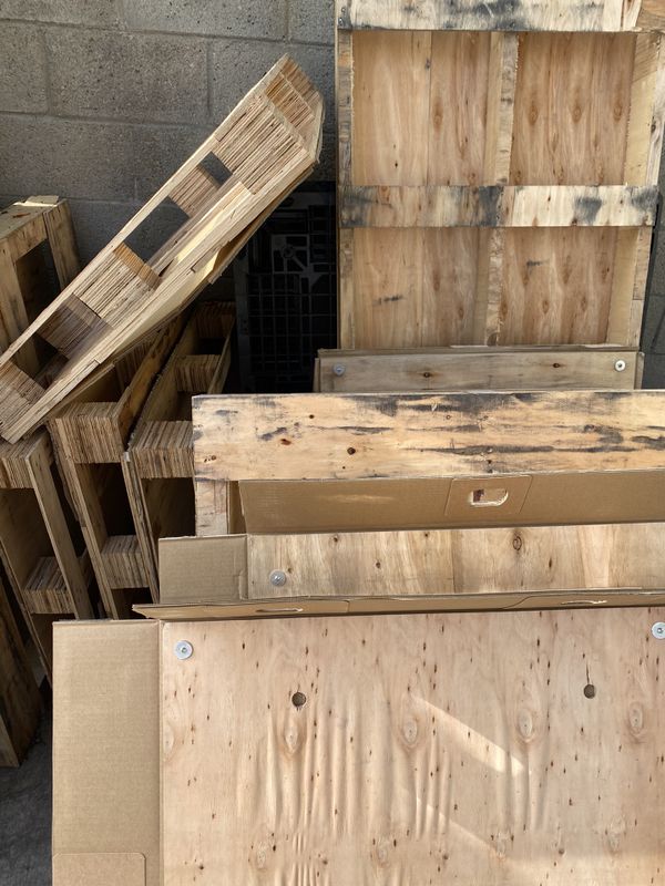 Free pallets for Sale in San Diego, CA OfferUp