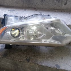 Headlight Nissan Quest 2011- 2017