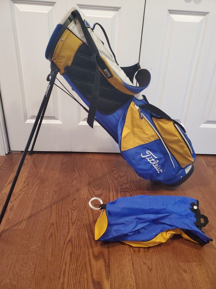 Titleist Golf Club Ultra-Lightweight Stand Bag Baltic bag witb Ezfir straps and rain cover