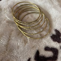 6 Bangles 