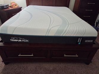 Tempur-Pedic Mattress
