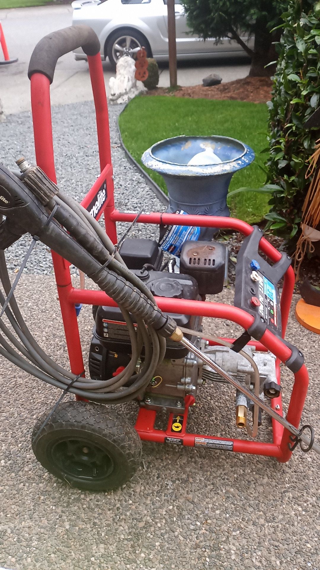 2700 PSI 2.3 GPM Homelite pressure washer for Sale in Lake Stevens, WA ...