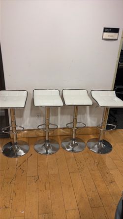 bar stool