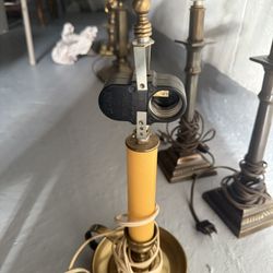🕰️ Vintage & Antique Lamp Lot – Brass, Candle-Style, Table Lamps (Set of 6)