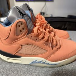 Jordan 5 “We The Best” Size 9